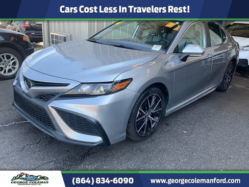Used 2023 Toyota Camry SE FWD image 1