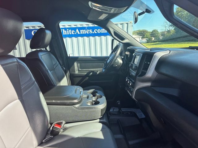 Used 2024 RAM 3500 Tradesman w/ Chrome Appearance Group AWD/4WD image 19