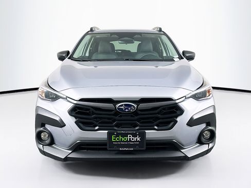Used 2024 Subaru Crosstrek 2.0i Premium image 2