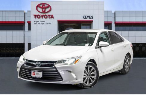 Certified 2016 Toyota Camry XLE w/ Advanced Technology Package FWD image 1