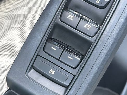 Used 2018 Subaru Impreza 2.0i Premium AWD/4WD image 35