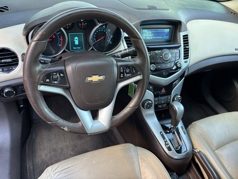Used 2012 Chevrolet Cruze LT image 17