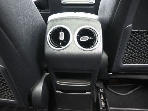 Used 2022 Mercedes-Benz GLA 250 image 27