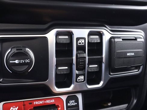 Used 2022 Jeep Gladiator Rubicon AWD/4WD image 25