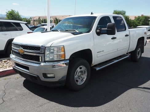 Used 2014 Chevrolet Silverado 2500 LT AWD/4WD image 1