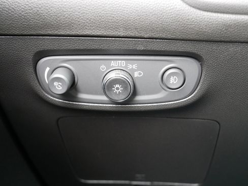 Used 2020 Buick Encore GX Select image 26