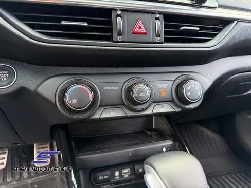 Used 2020 Kia Forte GT-Line w/ GT-Line Premium Package image 41