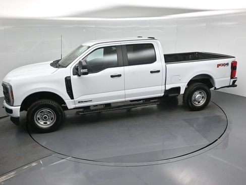 Used 2025 Ford F250 XL w/ STX Appearance Package AWD/4WD image 39