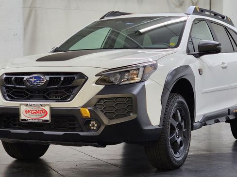 Used 2025 Subaru Outback Wilderness AWD/4WD image 11