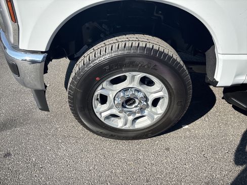 New 2026 Ford F250 XLT w/ XLT Premium Package image 11