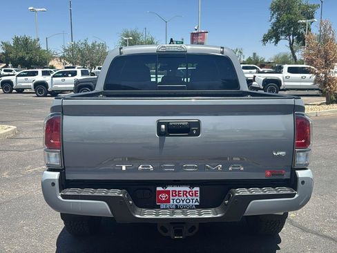 Used 2020 Toyota Tacoma TRD Off-Road w/ Technology Package AWD/4WD image 7