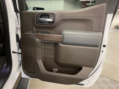 Used 2022 GMC Sierra 1500 Denali w/ Denali Premium Package image 21