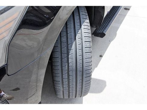 Certified 2023 Ford Expedition Limited RWD image 28