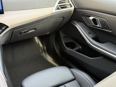Used 2025 BMW 330i xDrive Sedan image 14