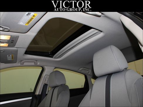 Used 2018 Honda Civic EX-T image 17