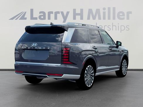 New 2026 Hyundai Palisade Calligraphy FWD image 7