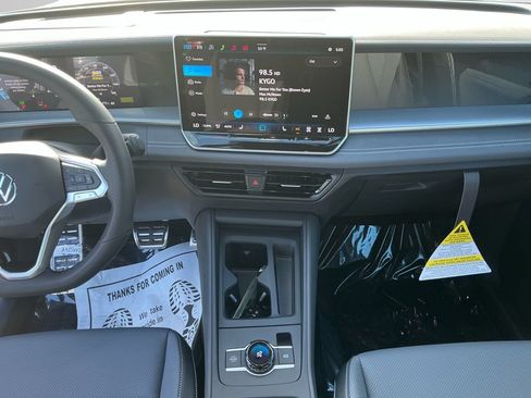 New 2026 Volkswagen Tiguan SE R-Line AWD/4WD image 11