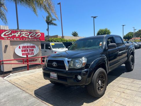 Used 2011 Toyota Tacoma PreRunner w/ TRD Off-Road Pkg w/JBL Audio RWD image 4
