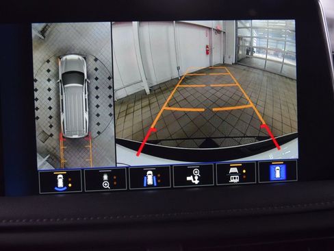 Used 2024 Chevrolet Tahoe Z71 w/ Z71 Off-Road Package image 53