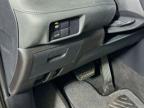 Certified 2020 Toyota Highlander XLE image 10