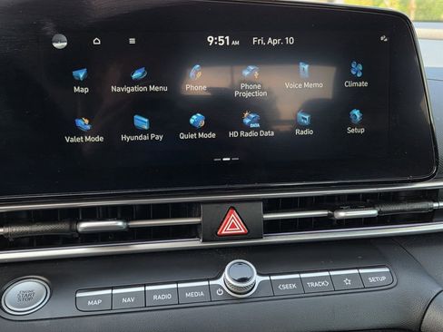 Used 2024 Hyundai Elantra SEL FWD image 10