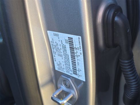 Certified 2024 Lincoln Nautilus Reserve w/ Equipment Group 203A image 36