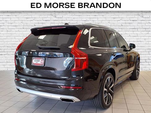 Used 2021 Volvo XC90 T6 Momentum w/ Climate Package image 5