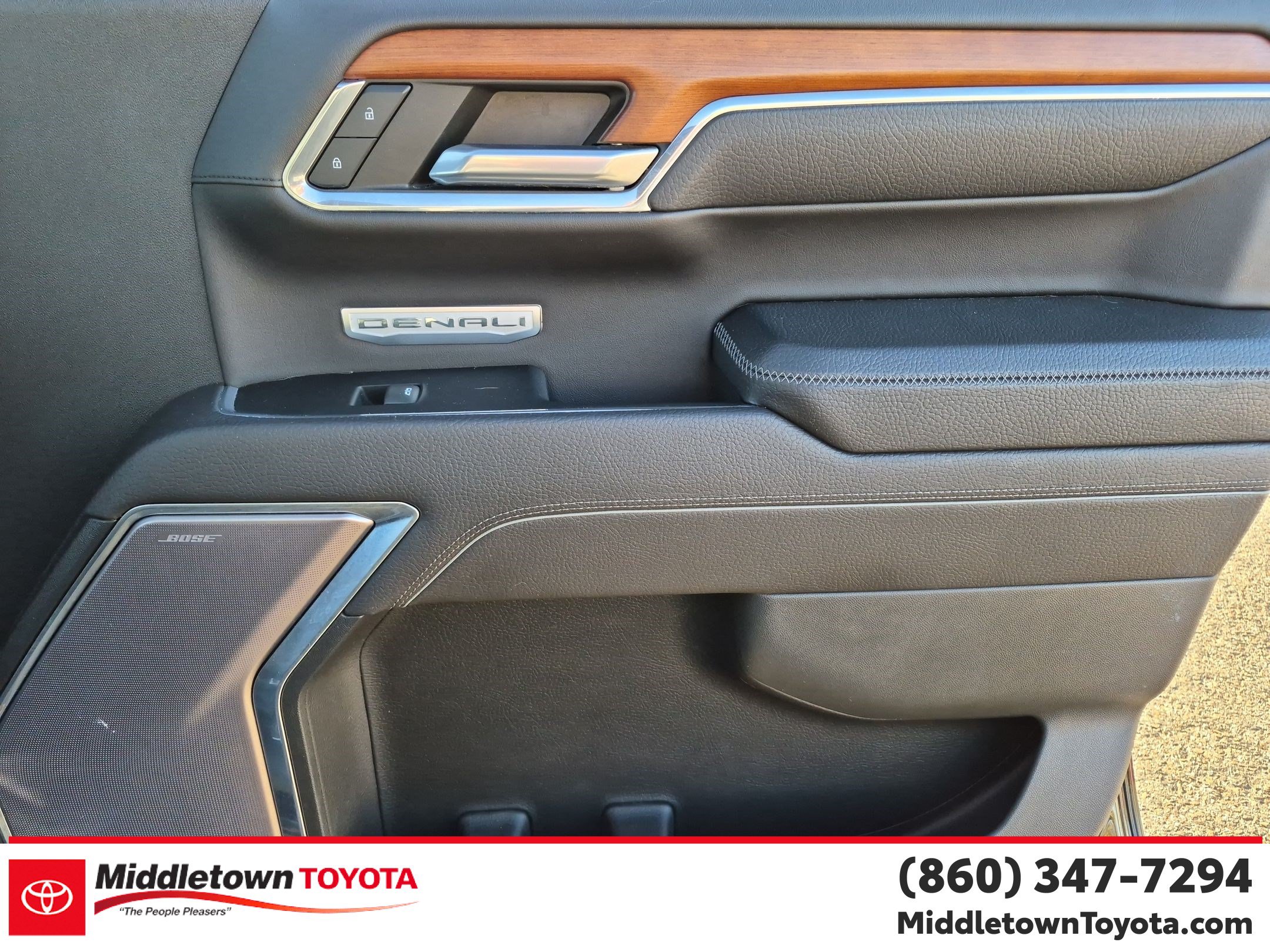 Used 2022 GMC Sierra 1500 Denali AWD/4WD image 36