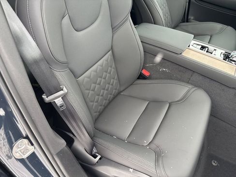 New 2026 Volvo XC90 B6 Core w/ Protection Package Premier AWD/4WD image 42