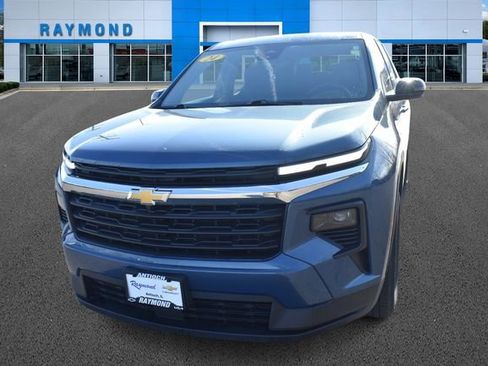 Used 2024 Chevrolet Traverse LS image 7