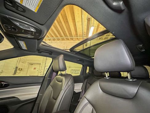 New 2026 Jeep Compass Limited w/ Sun, Sound & Navigation Group AWD/4WD image 22