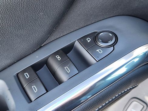 New 2026 Chevrolet Traverse LT image 14