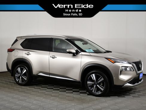 Used 2023 Nissan Rogue Platinum w/ Platinum Premium Package AWD/4WD image 1