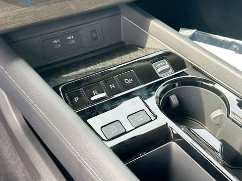 New 2025 Nissan Murano SL image 17