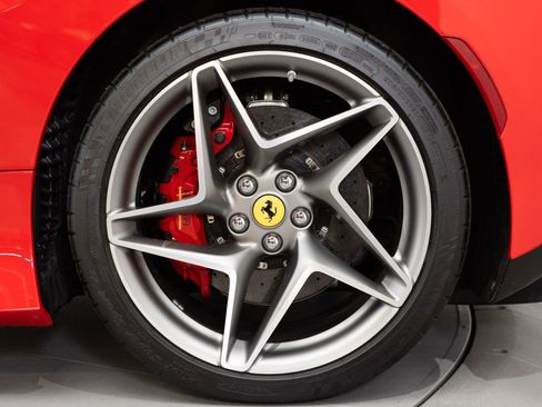 Certified 2022 Ferrari F8 Tributo image 22