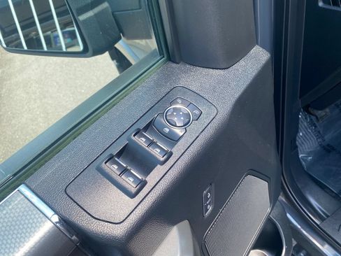 Used 2016 Ford F150 XLT w/ Equipment Group 302A Luxury AWD/4WD image 11