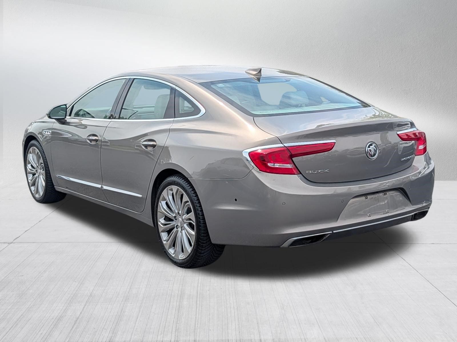 Used 2017 Buick LaCrosse Premium w/ Driver Confidence Package #2 FWD image 5