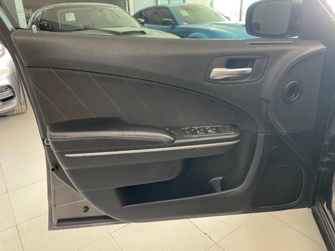 Used 2020 Dodge Charger SXT image 13