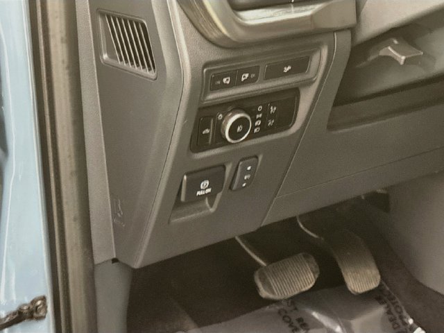 Used 2023 Ford F150 Lariat AWD/4WD image 10