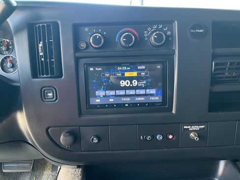 Used 2012 Chevrolet Express 1500 image 55