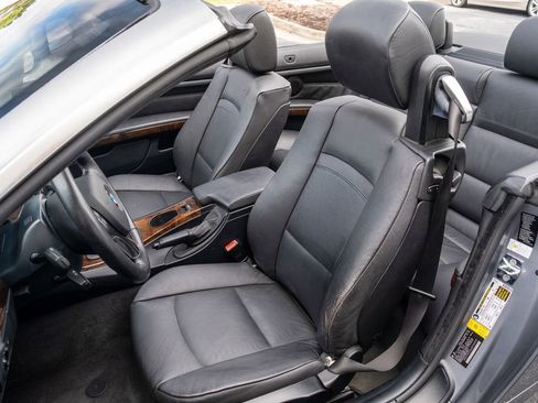 Used 2008 BMW 328i Convertible image 11