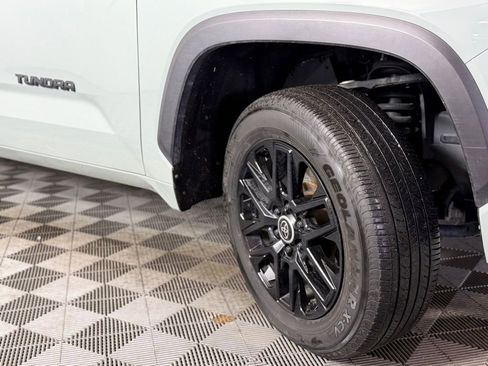 Used 2024 Toyota Tundra Limited image 5