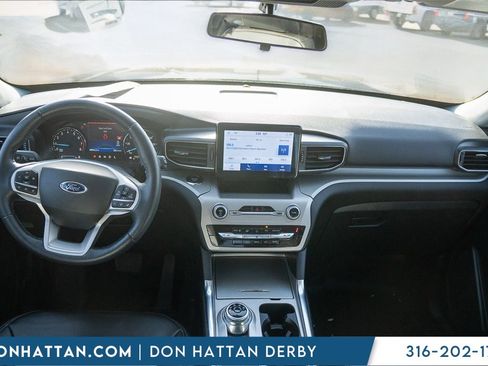 Used 2023 Ford Explorer XLT w/ Equipment Group 202A image 4