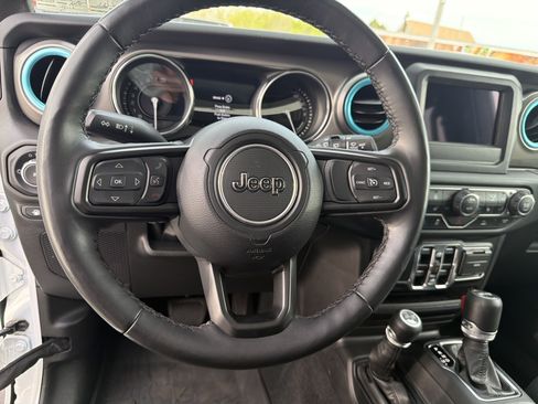 Used 2023 Jeep Wrangler Unlimited w/ Cold Weather Group AWD/4WD image 19