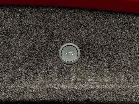 Used 2022 Tesla Model S Plaid image 47