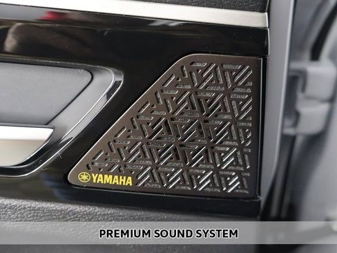 New 2026 Mitsubishi Outlander SE image 5