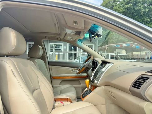 Used 2005 Lexus RX 330 FWD image 11