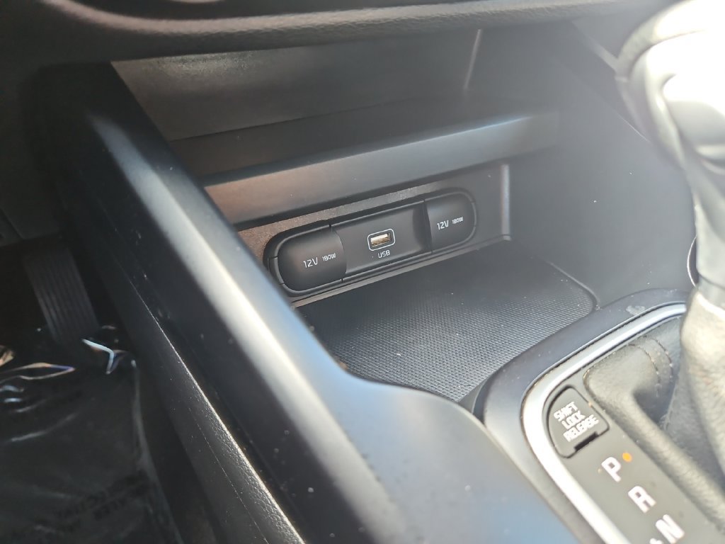 Used 2020 Kia Soul LX FWD image 25