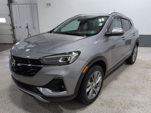 Used 2023 Buick Encore GX Essence w/ Experience Buick Package image 7