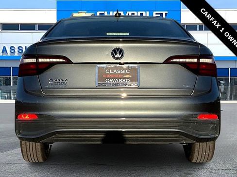 Used 2024 Volkswagen Jetta SE image 6